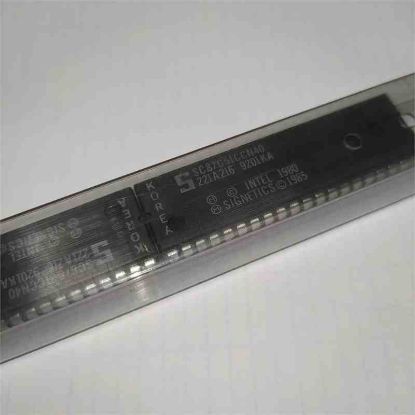SC87C51CCN40 DIP INTEL ENTEGRELER resmi