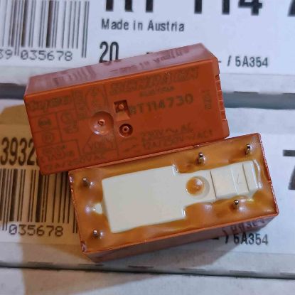RT114730 230V 12A 1C 5PIN SCHRACK GÜÇ RÖLE resmi
