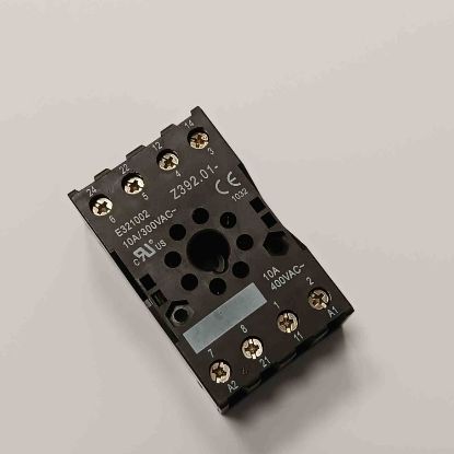 Z392.01 400V 10A SOKET RÖLE resmi