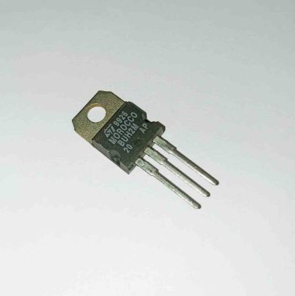 BUH2M20AP 003A 2000V To220 ST TRANSİSTÖR resmi