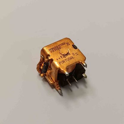 V23133-A3022-C132 12V 30A 1NO 6PIN TYCO Oto RÖLE resmi