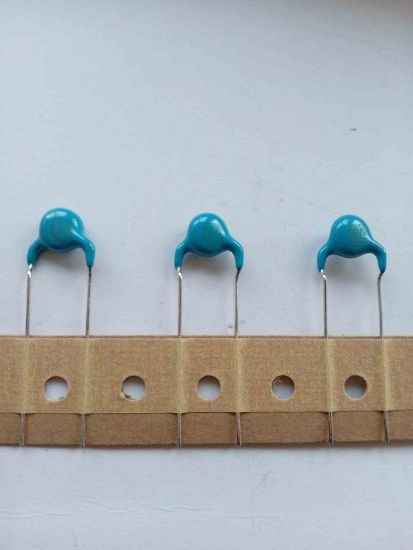 DE0910-452B471K 470PF 250VAC 10mm SERAMİK MURATA SERAMİK KONDANSATÖR resmi