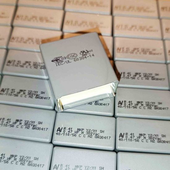 R413R3470JH00M 470NF 300VAC 27.5mm Y2 X1 20%|R.41 KEMET POLYESTER KONDANSATÖR resmi