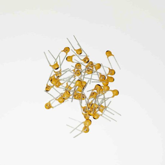 6.8PF 50V 2.5mm SERAMİK KONDANSATÖR resmi