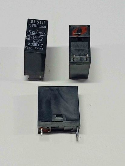 DLS1U5VDC 5V 5A 1NO 4PIN DEC GÜÇ RÖLE resmi