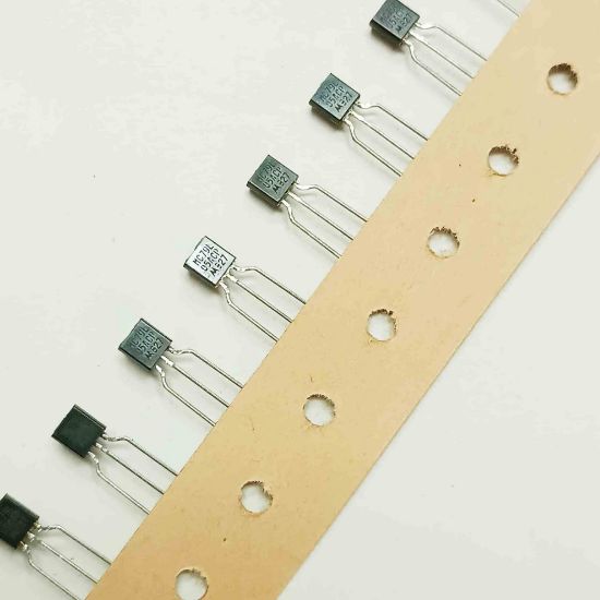 MC79L05ACPRA 5V TO92 MOTOROLA VOLTAJ REGÜLATÖRÜ ENTEGRELER resmi