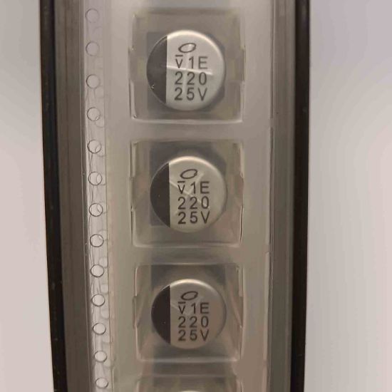 UUE1E221MNS1GS 220MF 25V 10x10 NICHICON SMD KONDANSATÖR resmi