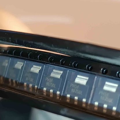 BUK107-50DL 0.7A 50V SOT223 PHILIPS MOSFET TRANSİSTÖR resmi