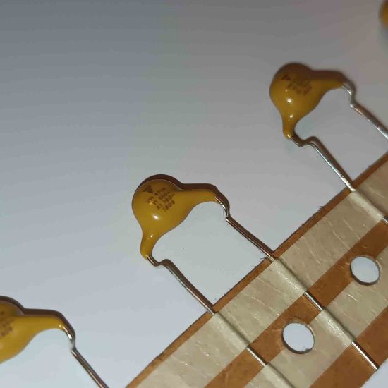 VY1471M-Y1500-X1760 470PF VISHAY SERAMİK KONDANSATÖR resmi