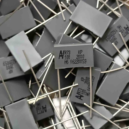 R73UI01005003J 100PF 2000V 15 0.05 KEMET POLYESTER KONDANSATÖR resmi