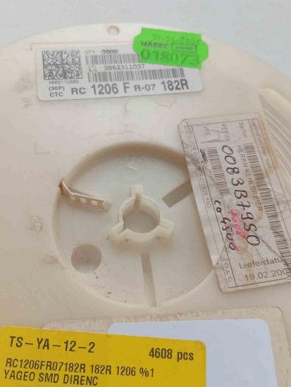 RC1206FR07182R 182R 1206 %1 YAGEO SMD DİRENÇ resmi