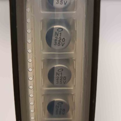 UUR1V22MNL1GS 220MF 35V NICHICON SMD KONDANSATÖR resmi