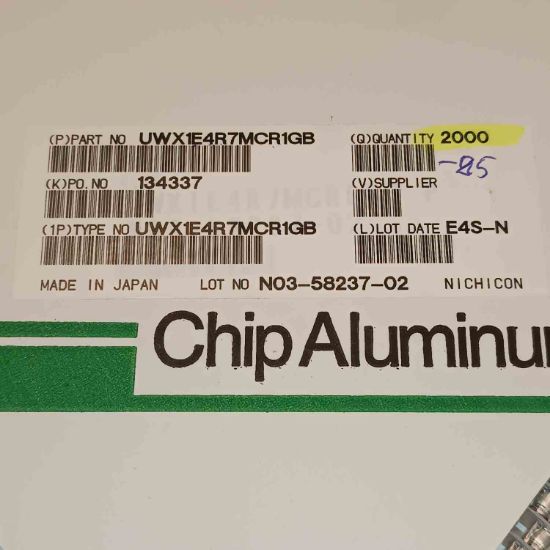 UWX1E4R7MCR1GB-01 4.7MF 25V NICHICON SMD KONDANSATÖR resmi