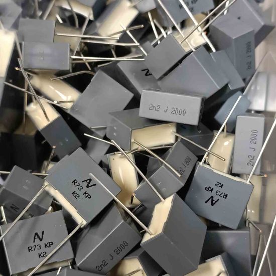 R73UI1220DQ00J 2.2NF 2000V 15 KEMET POLYESTER KONDANSATÖR resmi