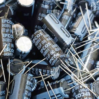 B43851F9226M 22MF 400V 12.5x25 105 ELKO KONDANSATÖR resmi