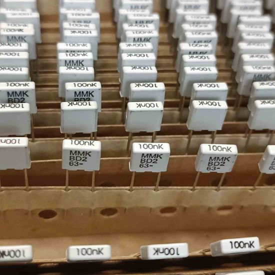 MMK5-104K63J01L16.5-TA16 100NF 63V 5mm 0.1 KEMET POLYESTER KONDANSATÖR resmi