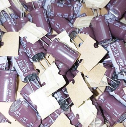 330MF 63V 12x20 NICHICON ELKO KONDANSATÖR resmi