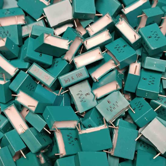 F611BK335K100C 3.3MF 100V 15 0.1 KEMET POLYESTER KONDANSATÖR resmi