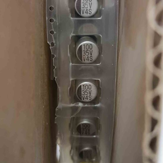 CA035M0100REF0810 100MF 35V 8x10 YAGEO SMD KONDANSATÖR resmi