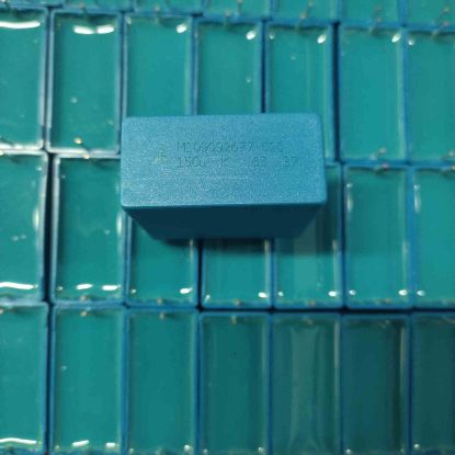 B32526R157K 150MF 63V TRİMER KONDANSATÖR resmi