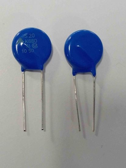 B72220-S681-K101 20mm 680V EPCOS VARİSTÖR resmi