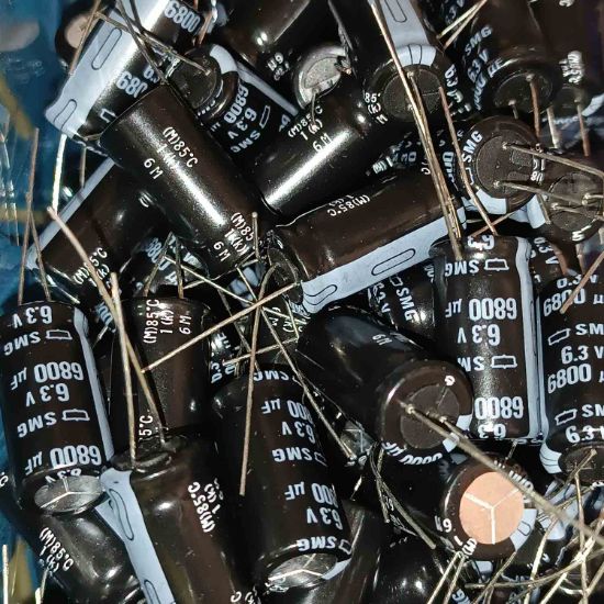 SMG6.3V6800MF 6800MF 6.3V 12.5x25 85 NİPPON ELKO KONDANSATÖR resmi