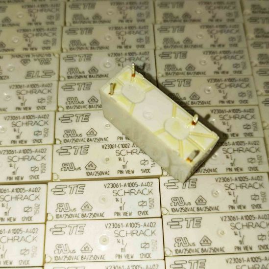 V23061-A1005-A402 12V 10A 4PIN RÖLE resmi