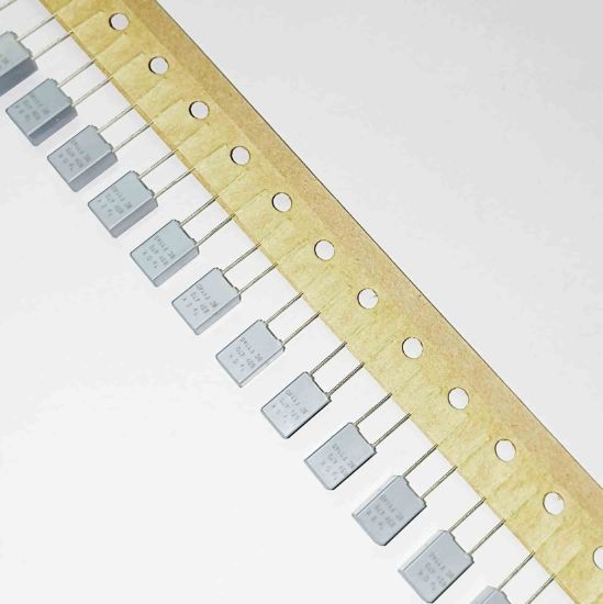 BFC247075105 1MF 63V 5mm VISHAY POLYESTER KONDANSATÖR resmi