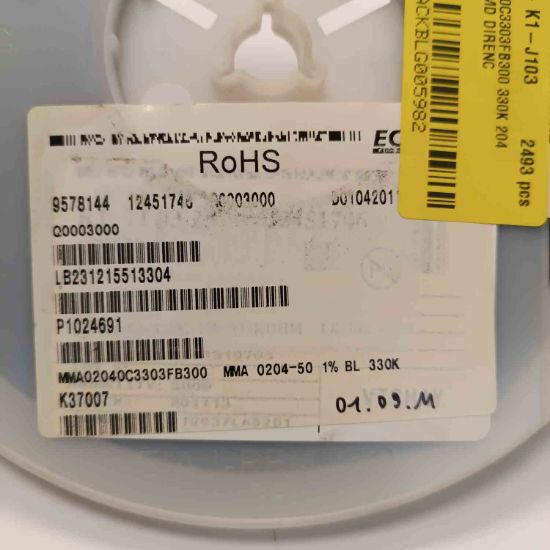 MMA02040C3303FB300 330K 204 VISHAY SMD DİRENÇ resmi