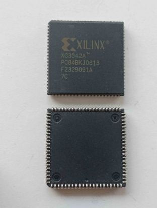 XC3042A-7C XİLİNX ENTEGRELER resmi
