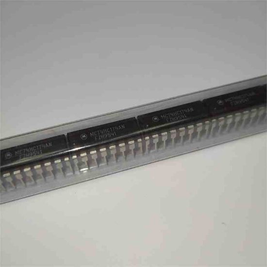 MC74HC174AN DİP MOTOROLA 74 SERİSİ ENTEGRELER resmi