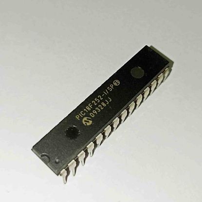 PIC18F252-I/SP DIP MOTOROLA ENTEGRELER resmi