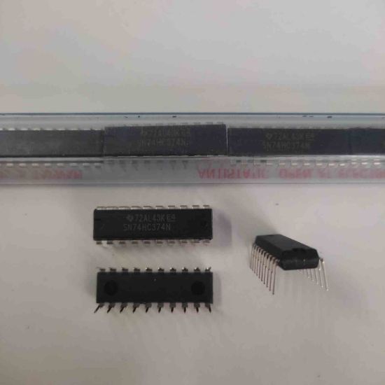 SN74HC374N resmi