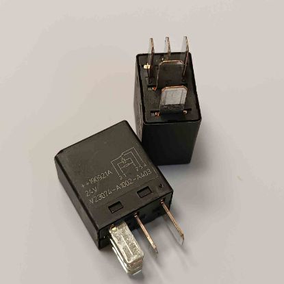 V23074-A1002-A403 24V 15A 1C 5PIN SCHRACK Oto RÖLE resmi