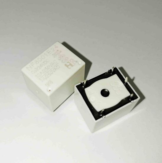 NF8001E24 24V 10A 1NO 5PIN HF MİLİONSPOT RÖLE resmi