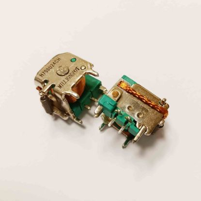 H700U24CH 24V 30A Oto RÖLE resmi