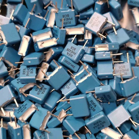 PHE426HK5390JR05 39NF 250V 7.5 0.05 KEMET POLYESTER KONDANSATÖR resmi