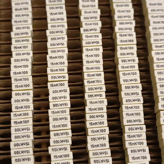 R82EC2150DQ50K 15NF 100V 5 0.1 KEMET POLYESTER KONDANSATÖR resmi