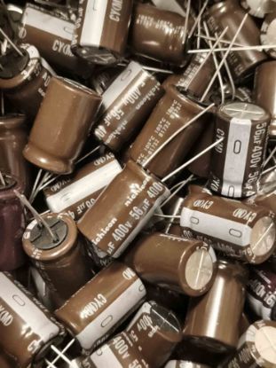 56MF 400V 16x25 ELKO NICIHON KONDANSATÖR resmi