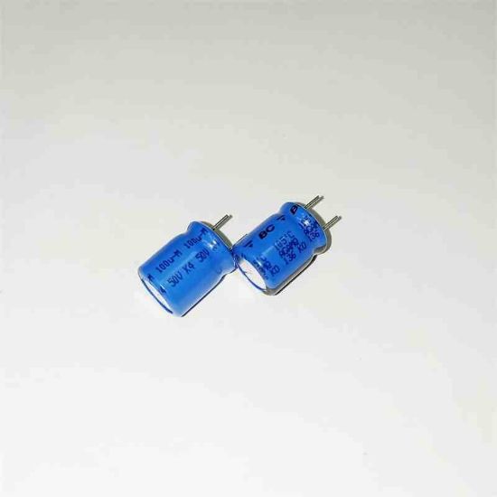 100MF 50V 10x12 BC ELKO KONDANSATÖR resmi