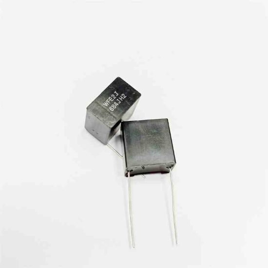 684J 680NF 250V  15mm POLYESTER PANASONIC resmi