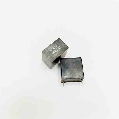 684J 680NF 250V  15mm POLYESTER PANASONIC resmi