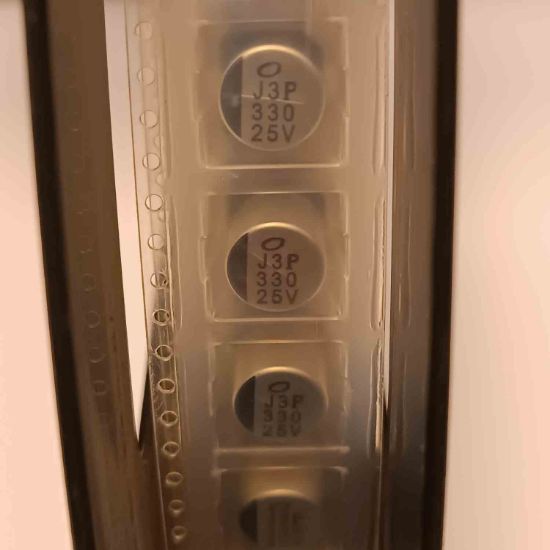 UUX1E 330MF 25V 10x10 SMD KONDANSATÖR resmi