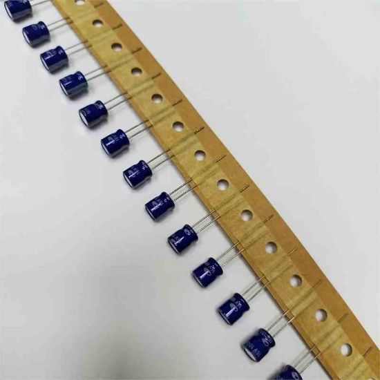 SK16W100UF 100MF 16V 6x7 85 SAMWHA ELKO KONDANSATÖR resmi