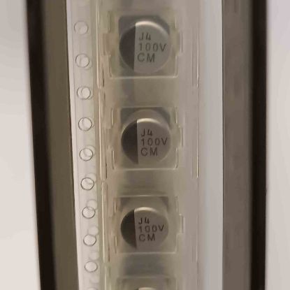 UCM1V101MCQ1GS 100MF NICHICON SMD KONDANSATÖR resmi