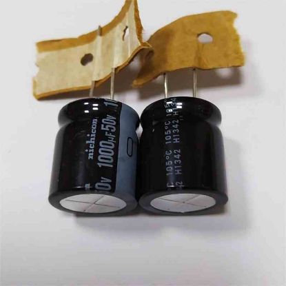 1000MF 50V 18x21 NICHICON ELKO KONDANSATÖR resmi