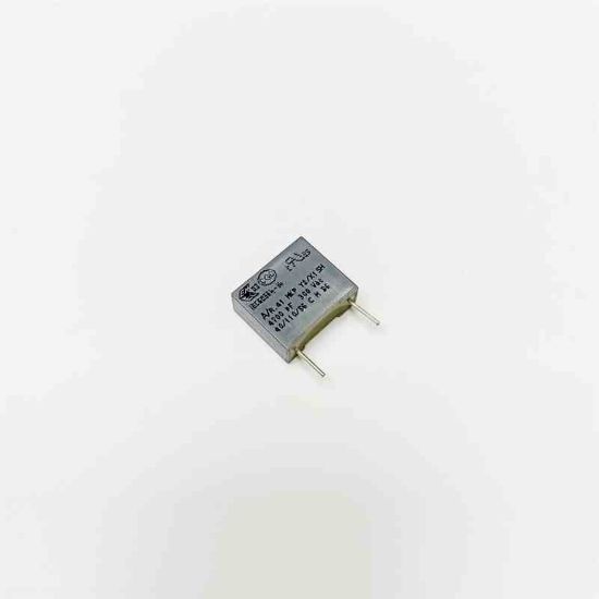R413F147000M1K 4.7NF 300V 10mm KEMET POLYESTER KONDANSATÖR resmi