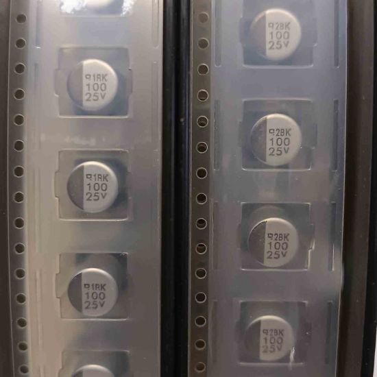 2416RMVK25VC100M 100MF 25V 8x10 SMD KONDANSATÖR resmi