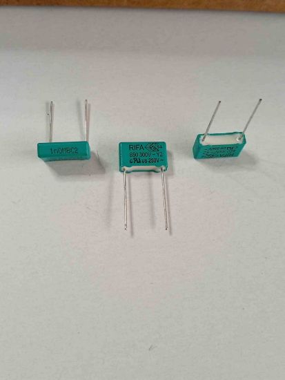 PHE850EA4100MA06R17 1NF 300VAC 10 0.2 KEMET POLYESTER KONDANSATÖR resmi