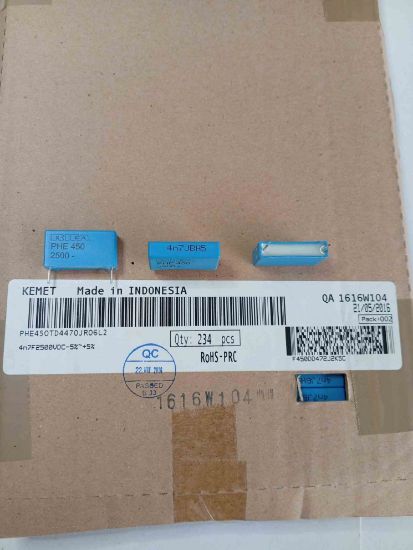 PHE450TD4470JR06L2 4.7NF 2500V 22.5 0.05 KEMET POLYESTER KONDANSATÖR resmi